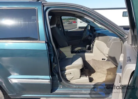 2005 Jeep Grand Cherokee Laredo z USA, uszkodzony, nr VIN 1J4GR48K65C562468